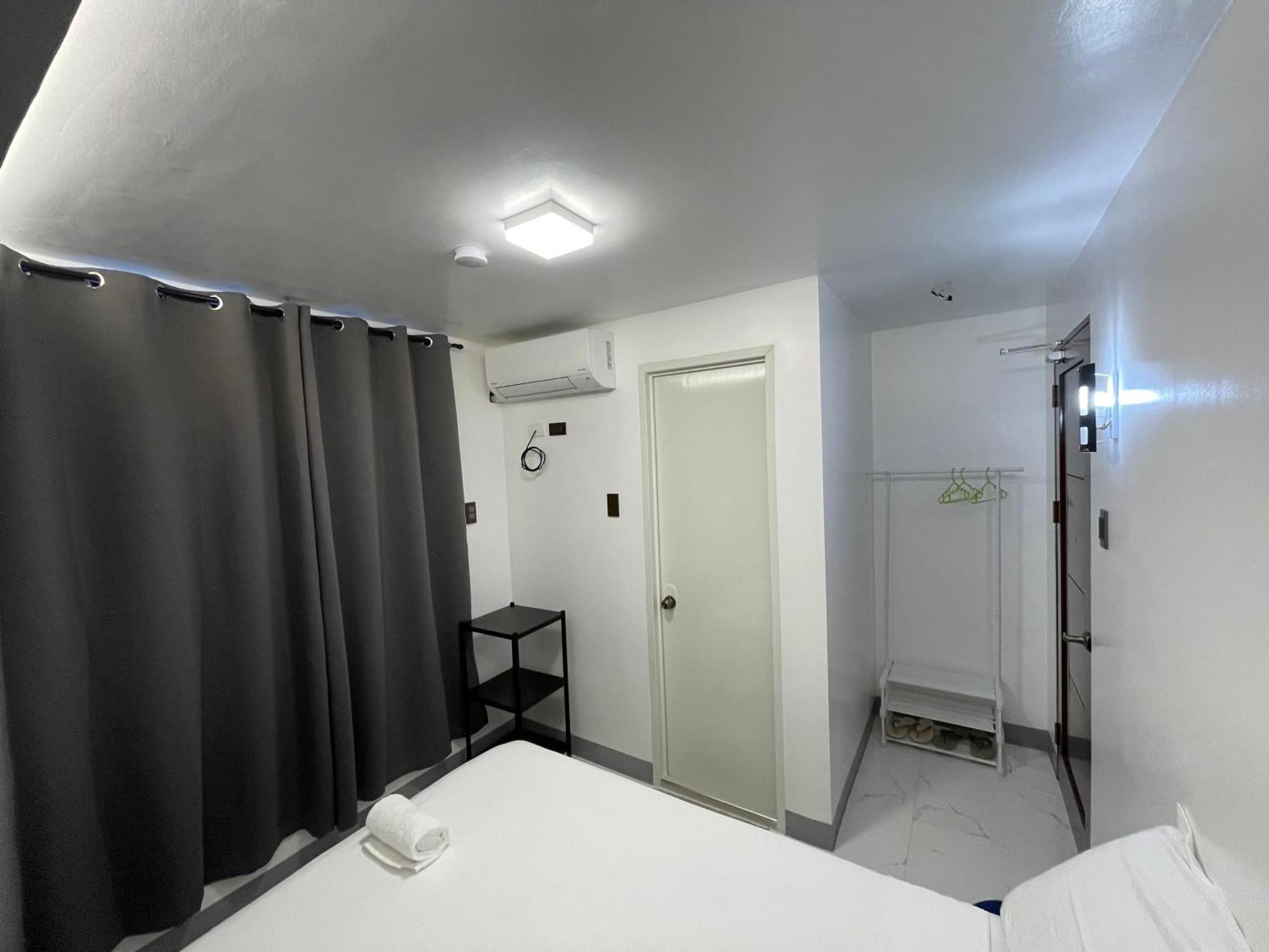 Showmecas Alley Stay Тагбиларан Сити Екстериор снимка