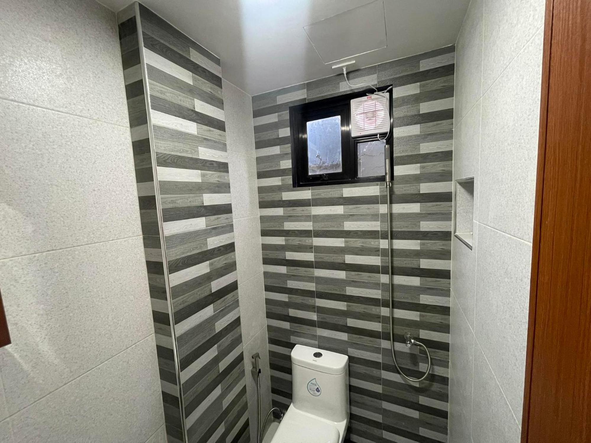 Showmecas Alley Stay Тагбиларан Сити Екстериор снимка