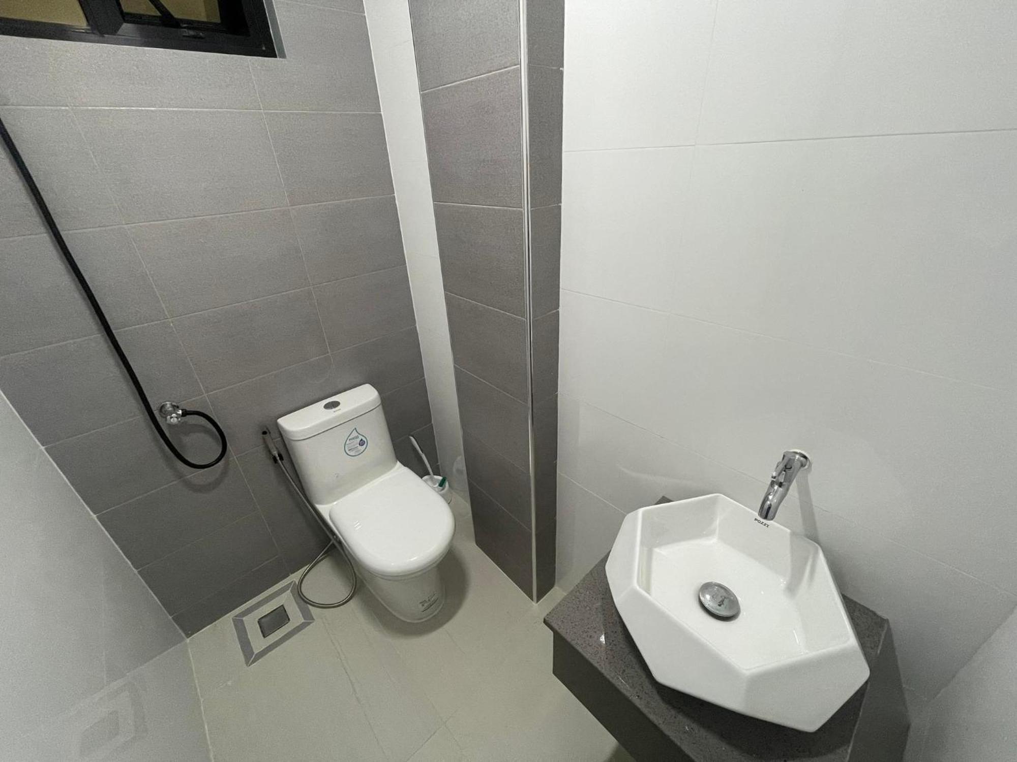 Showmecas Alley Stay Тагбиларан Сити Екстериор снимка