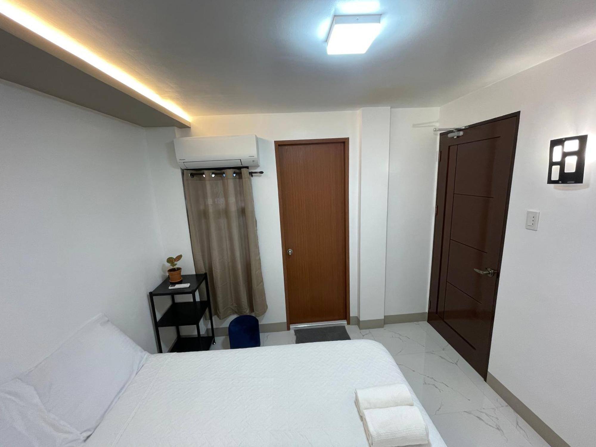 Showmecas Alley Stay Тагбиларан Сити Екстериор снимка