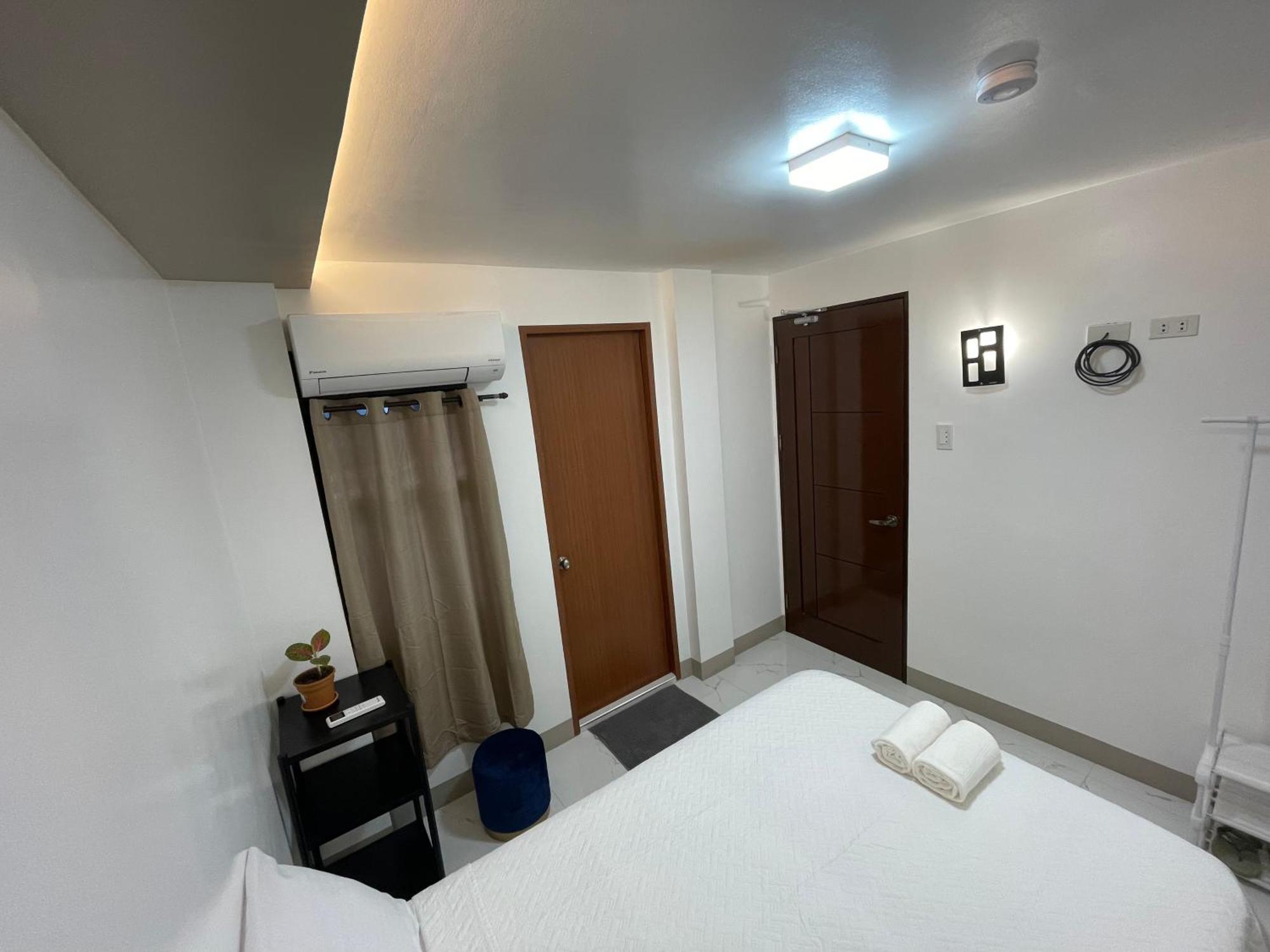 Showmecas Alley Stay Тагбиларан Сити Екстериор снимка